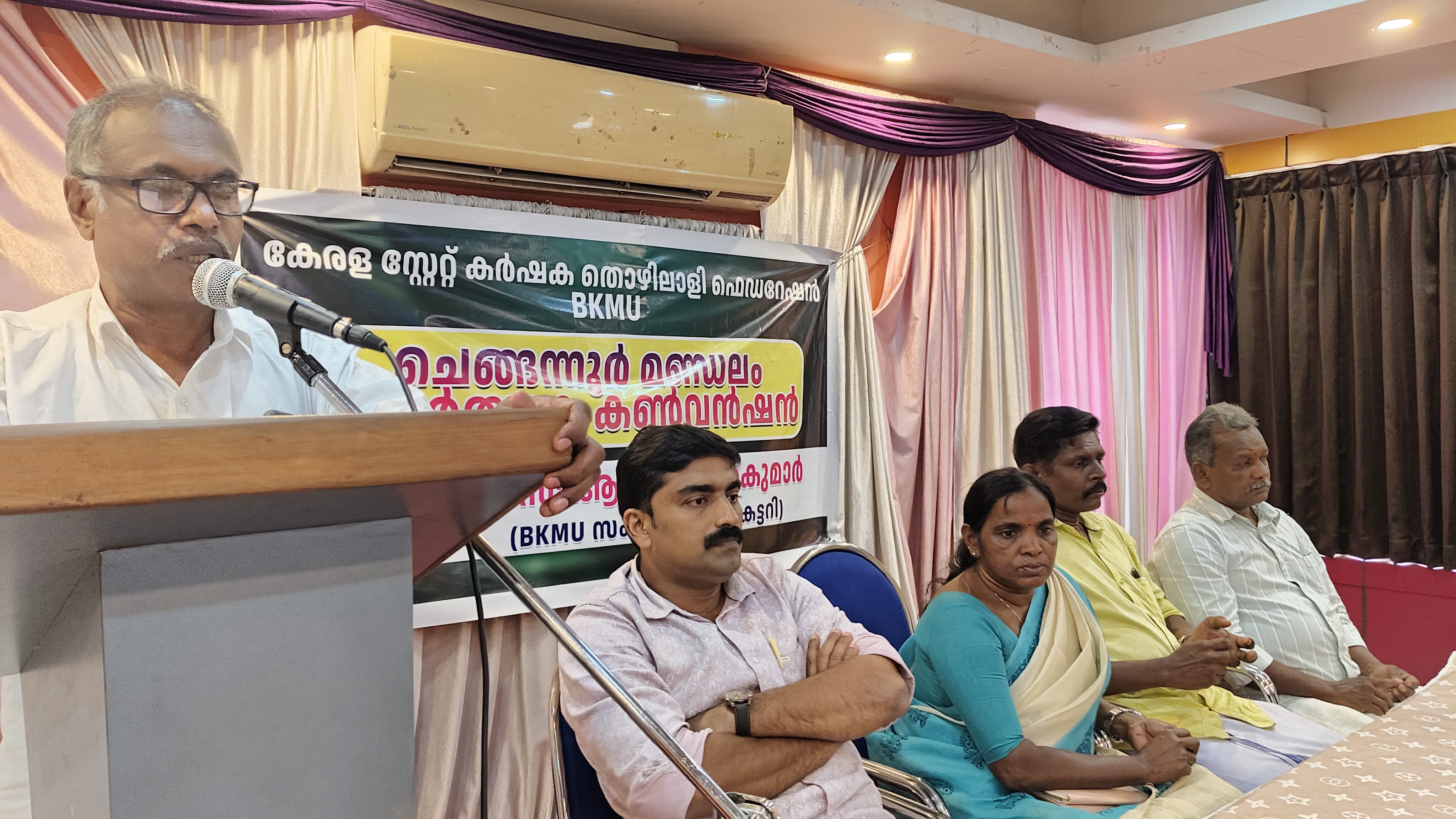 സാമൂഹ്യ സുരക്ഷാ പദ്ധതികളിൽ ആശങ്കയേറുന്നു: ബി കെ എം യു